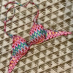 NEW Victoria’s Secret bikini top